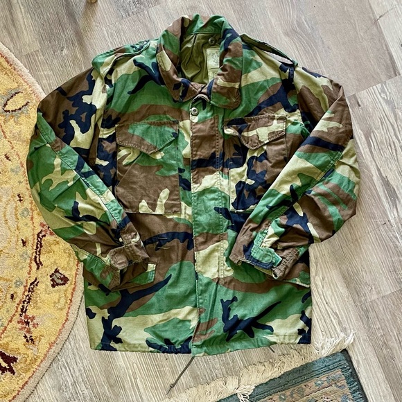 Vintage Other - Vintage 1985 MFG Military Army Woodland Camouflage Heavyweight Jacket Field Coat